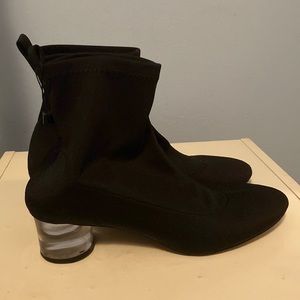 ⭐️HOST PICK⭐️ Zara women’s boot heels size 9.5